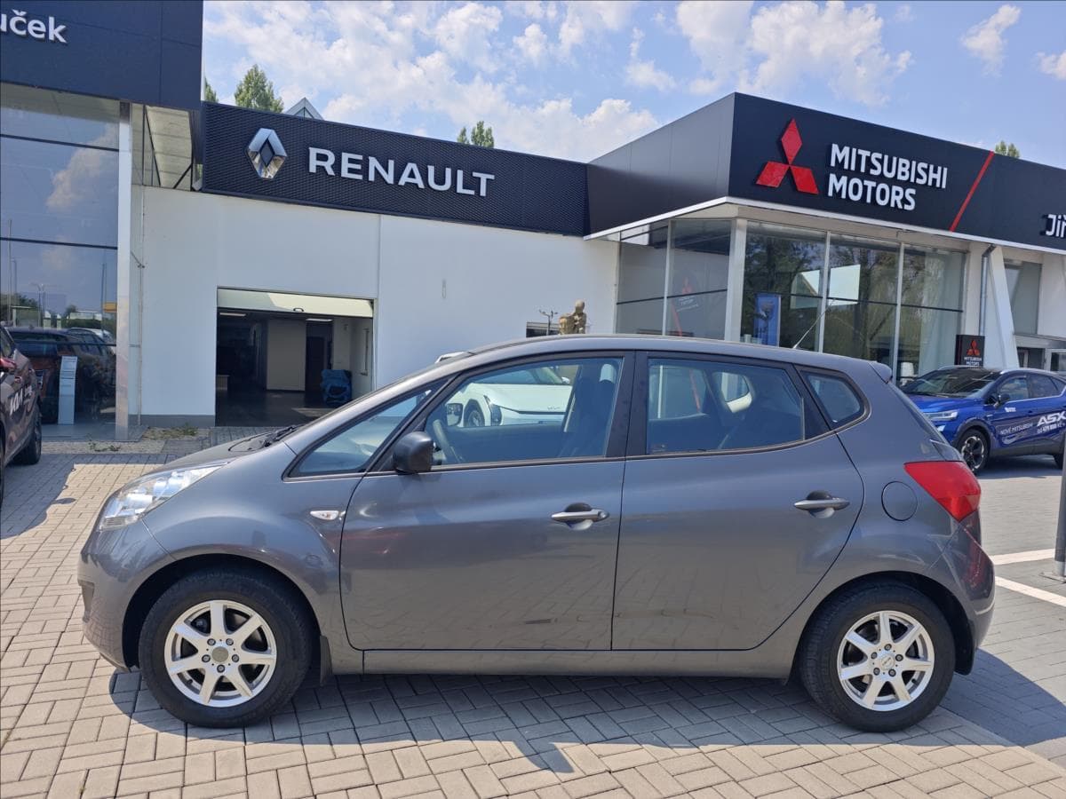 2010 Kia VENGA - 3