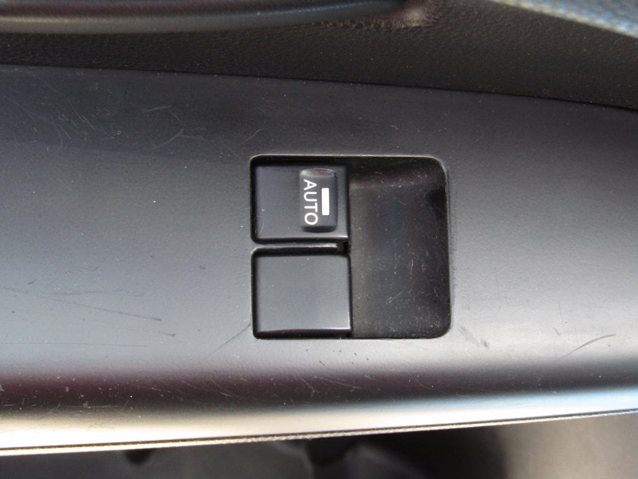 2010 Kia VENGA - 11