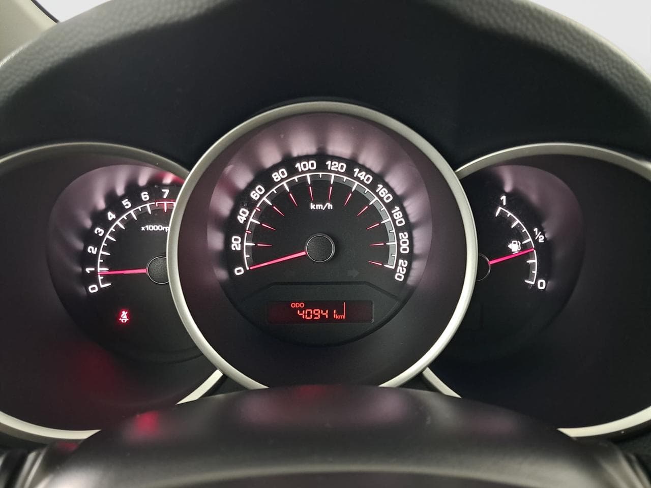 2019 Kia VENGA - 17