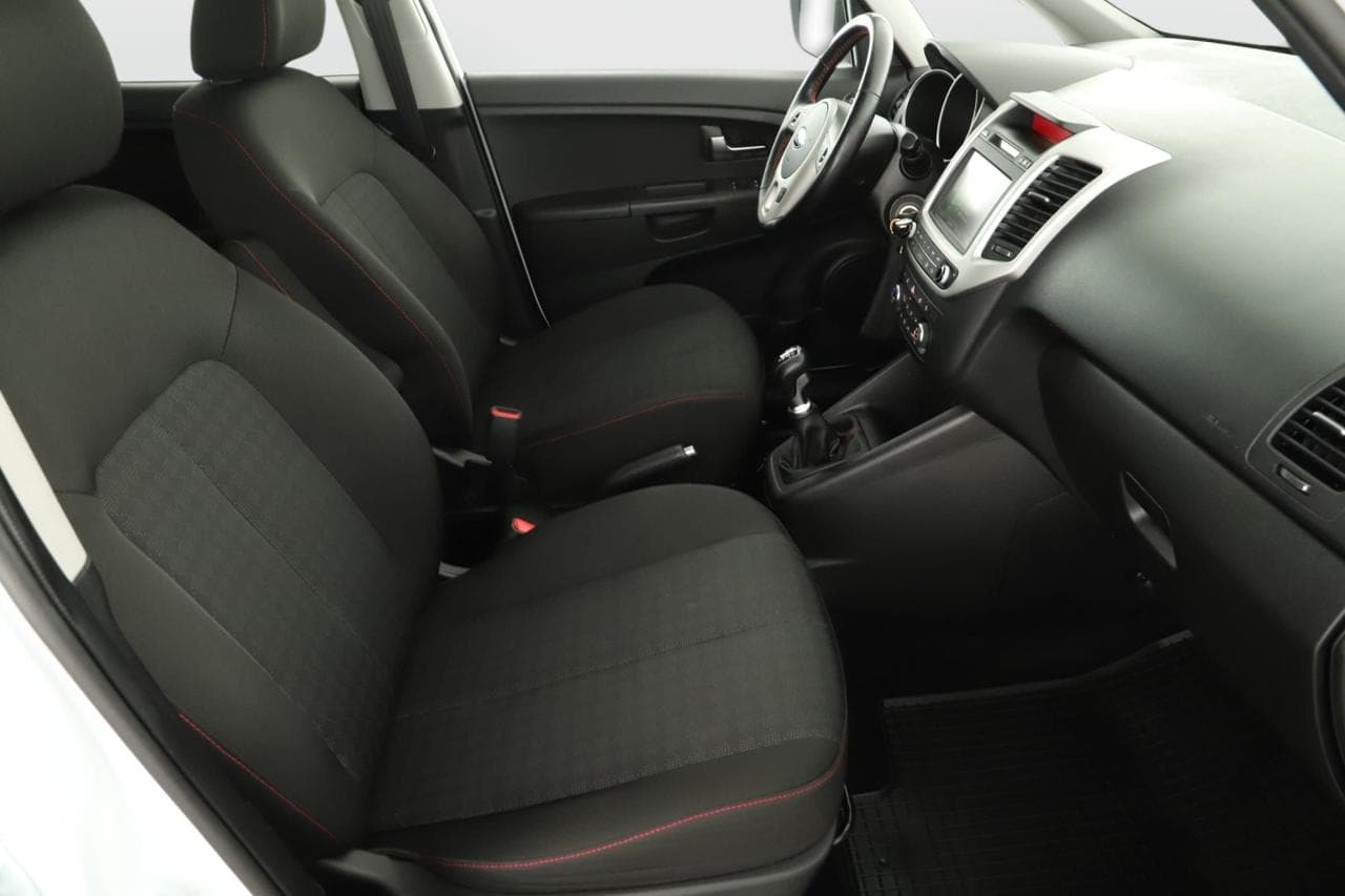 2018 Kia VENGA - 10