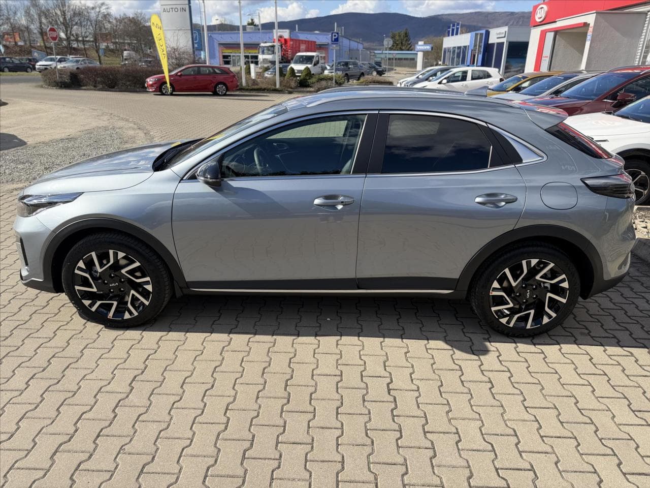 2026 Kia XCEED - 4