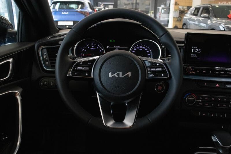 2026 Kia XCEED - 9