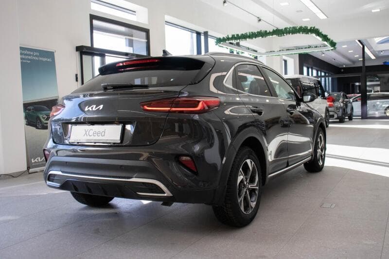 2026 Kia XCEED - 4