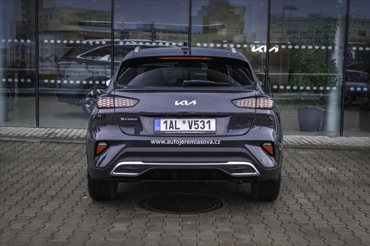 2025 Kia XCEED - 7