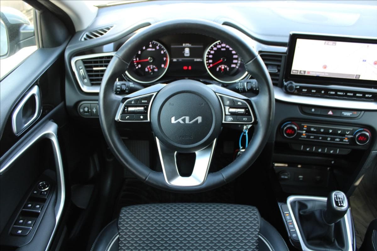 2023 Kia XCEED - 10