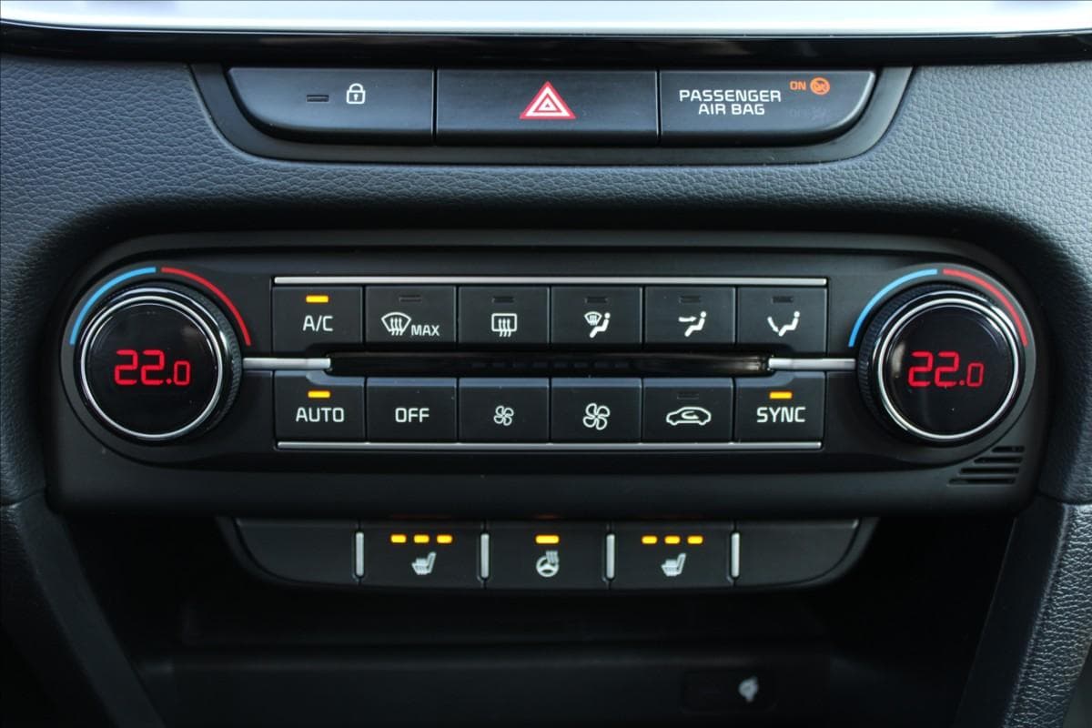 2023 Kia XCEED - 17