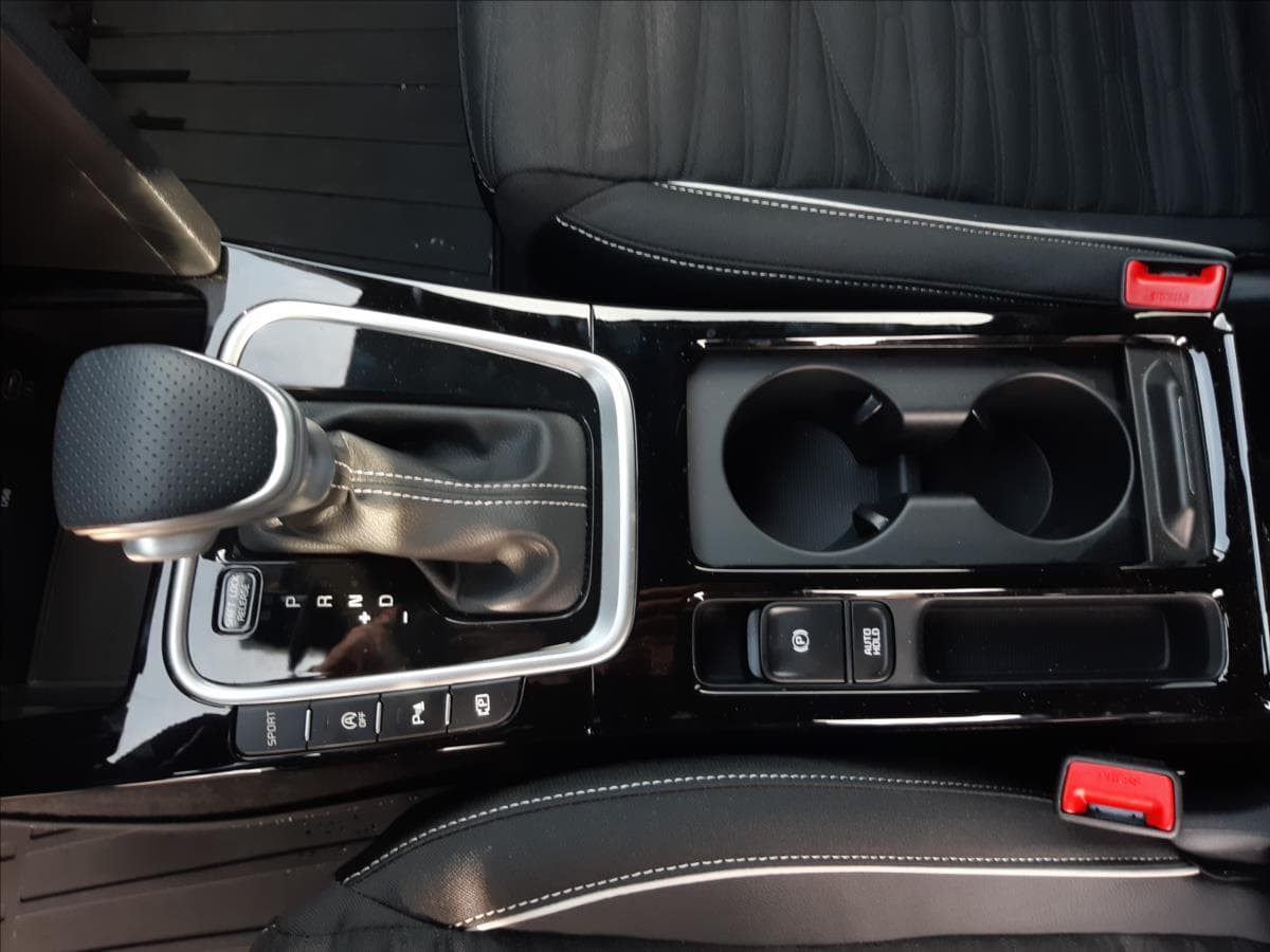 2025 Kia XCEED - 12