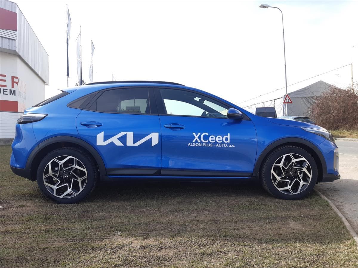 2025 Kia XCEED - 5