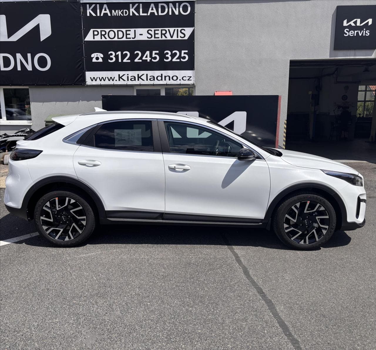 2026 Kia XCEED - 3