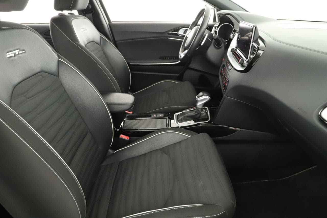2024 Kia XCEED - 10