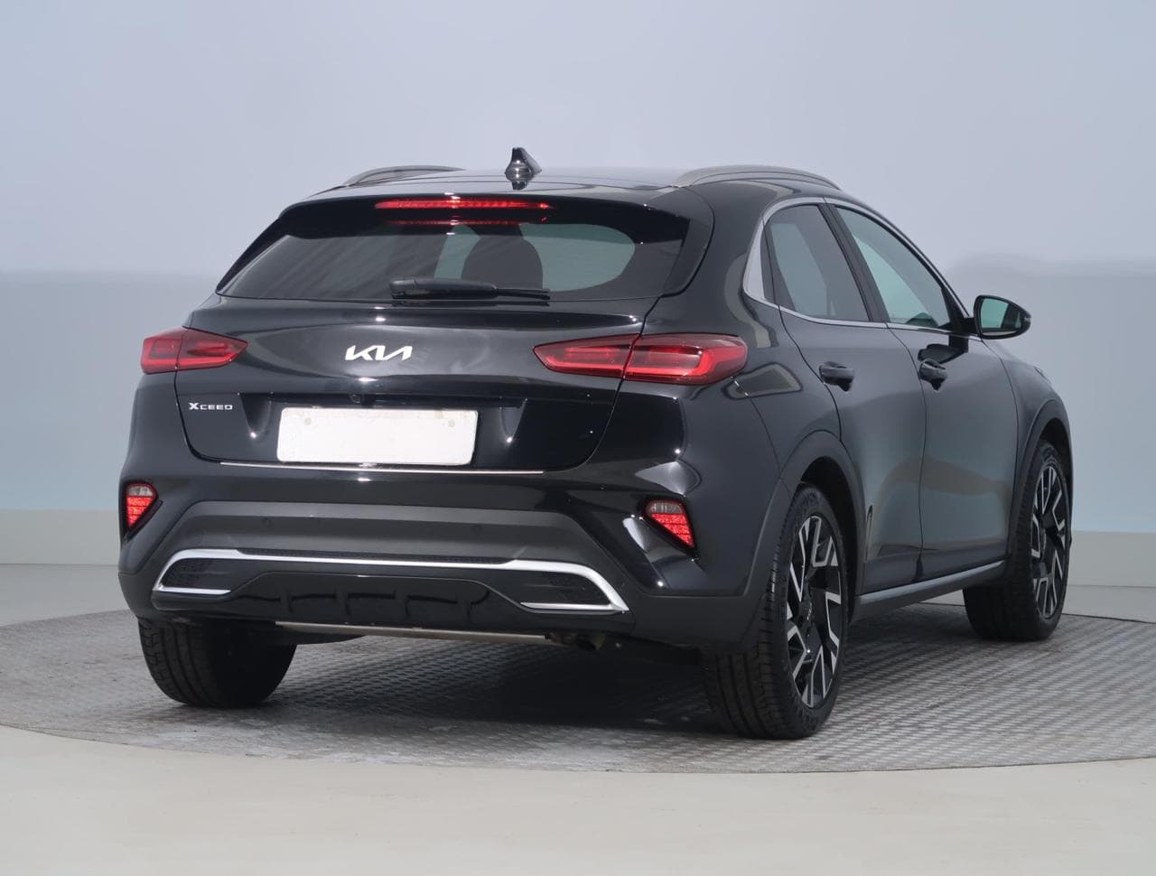 2025 Kia XCEED - 7