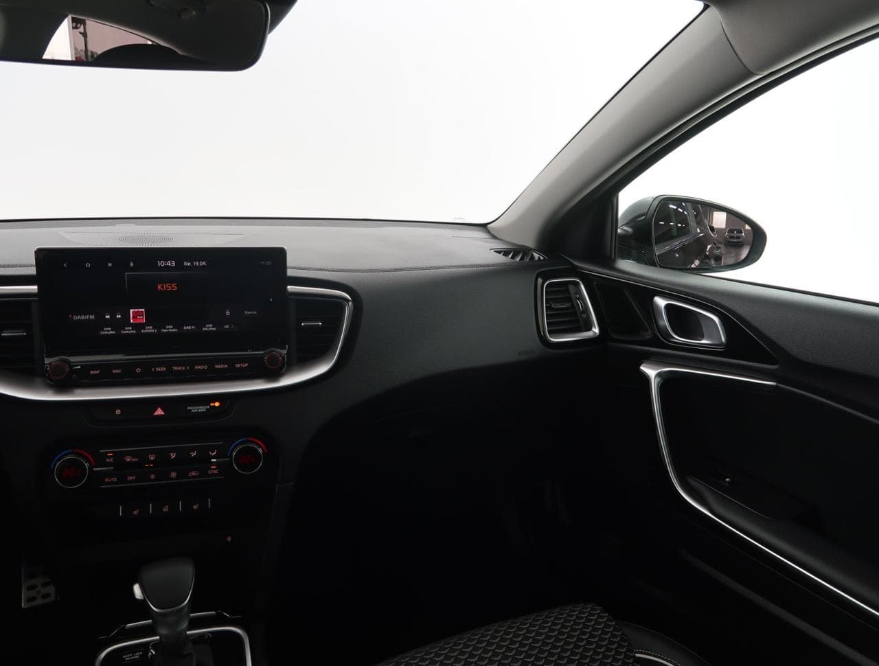 2025 Kia XCEED - 11