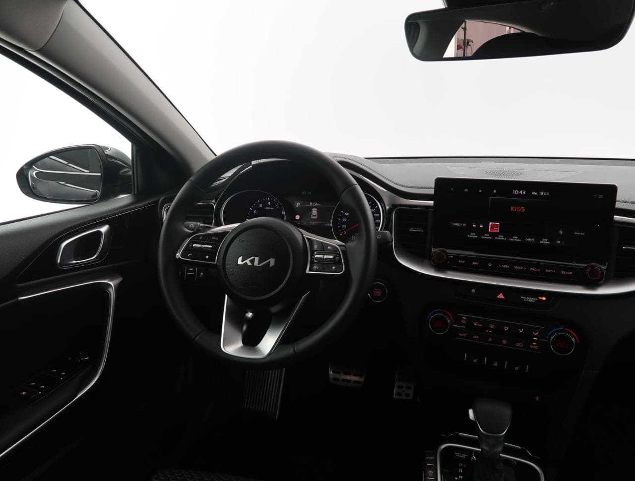 2025 Kia XCEED - 9