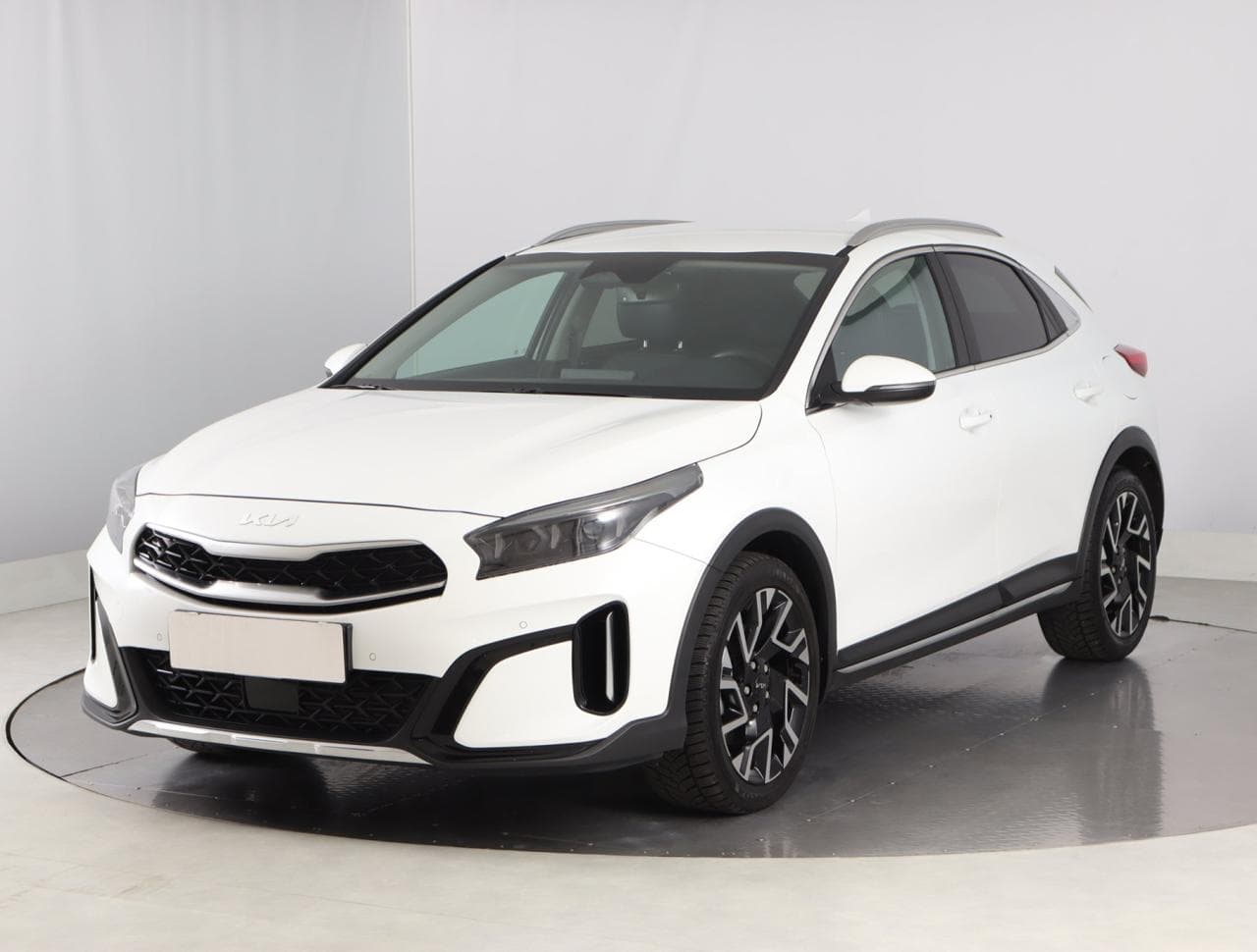 2025 Kia XCEED - 5