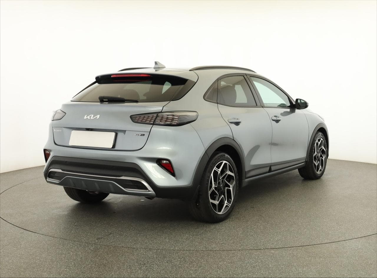 2023 Kia XCEED - 7