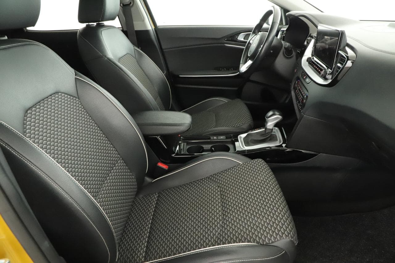 2022 Kia XCEED - 10