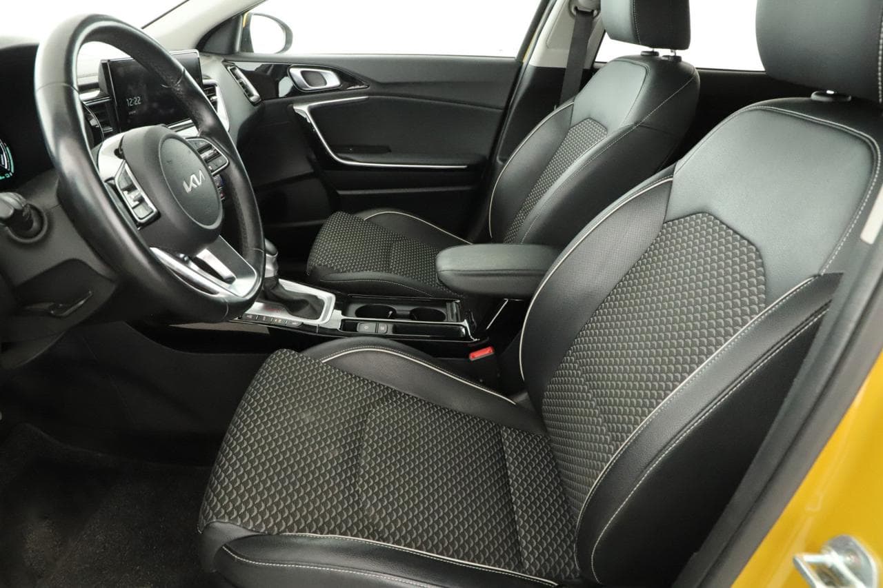 2022 Kia XCEED - 13