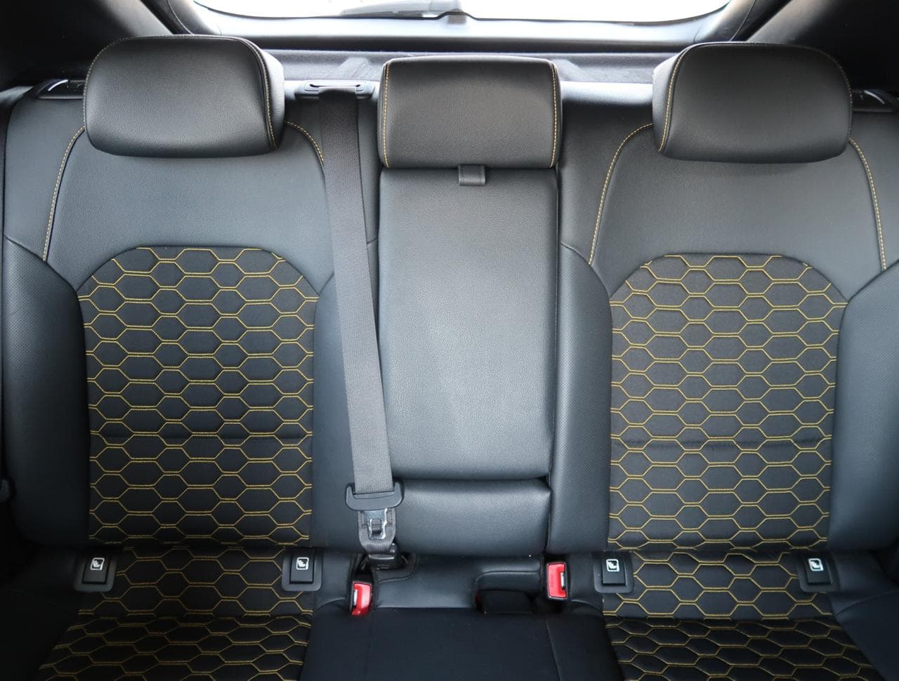 2019 Kia XCEED - 14
