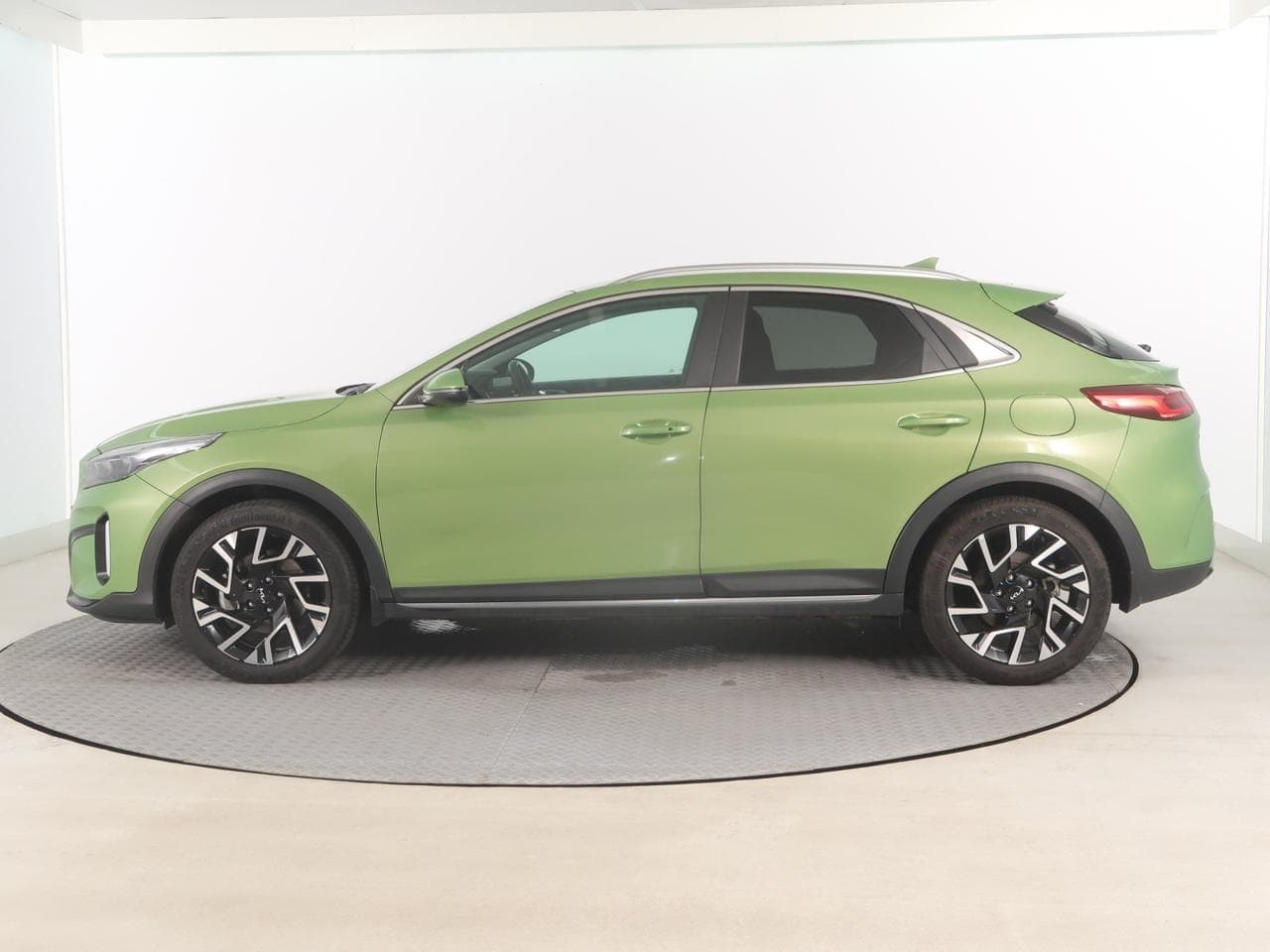 2024 Kia XCEED - 4