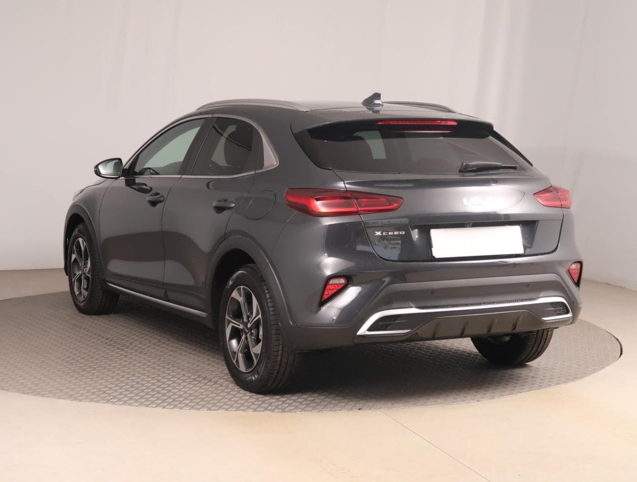 2026 Kia XCEED - 5