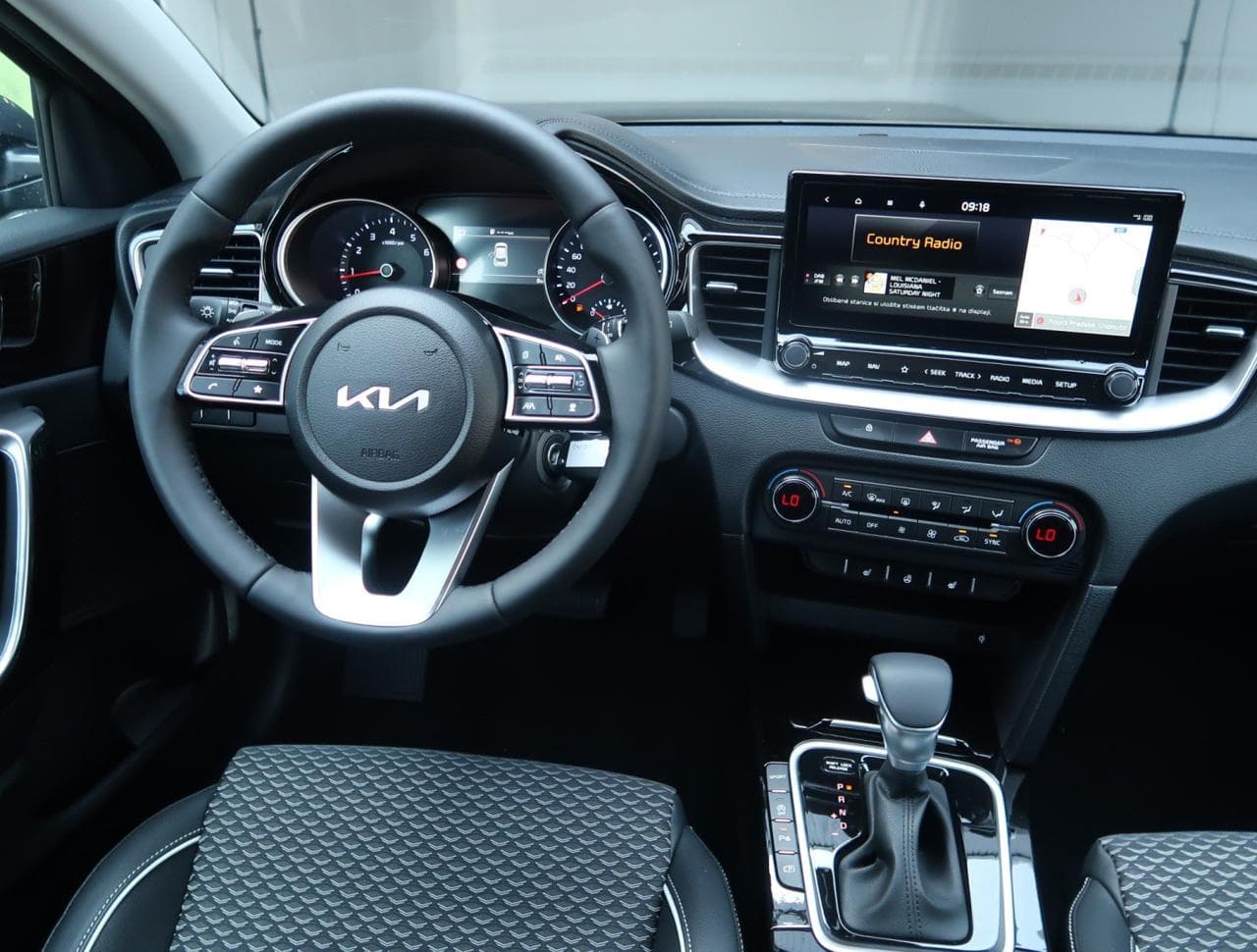 2026 Kia XCEED - 9