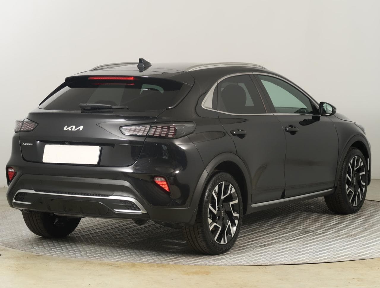 2026 Kia XCEED - 12