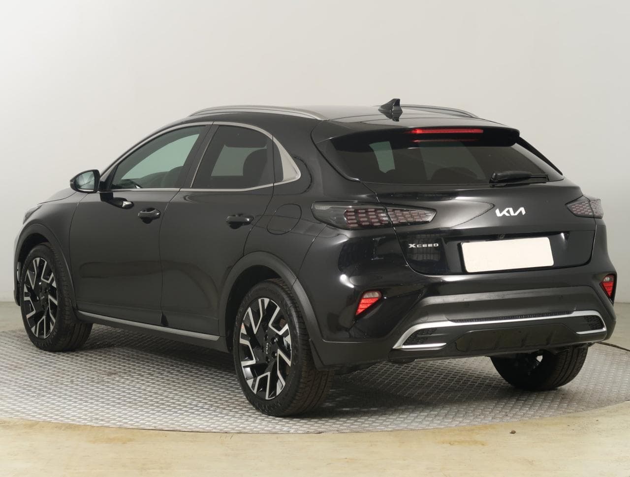 2026 Kia XCEED - 8