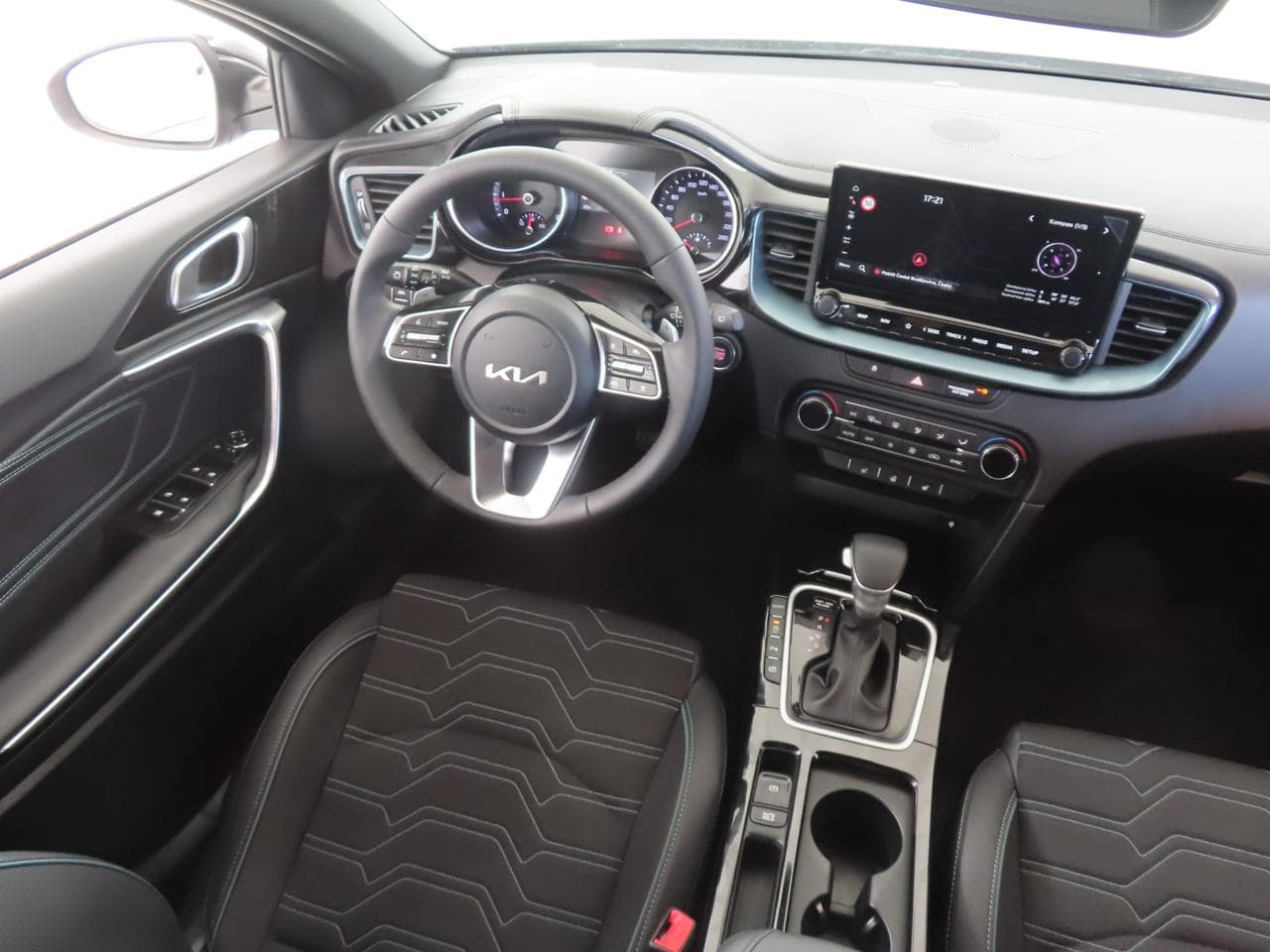 2026 Kia XCEED - 7