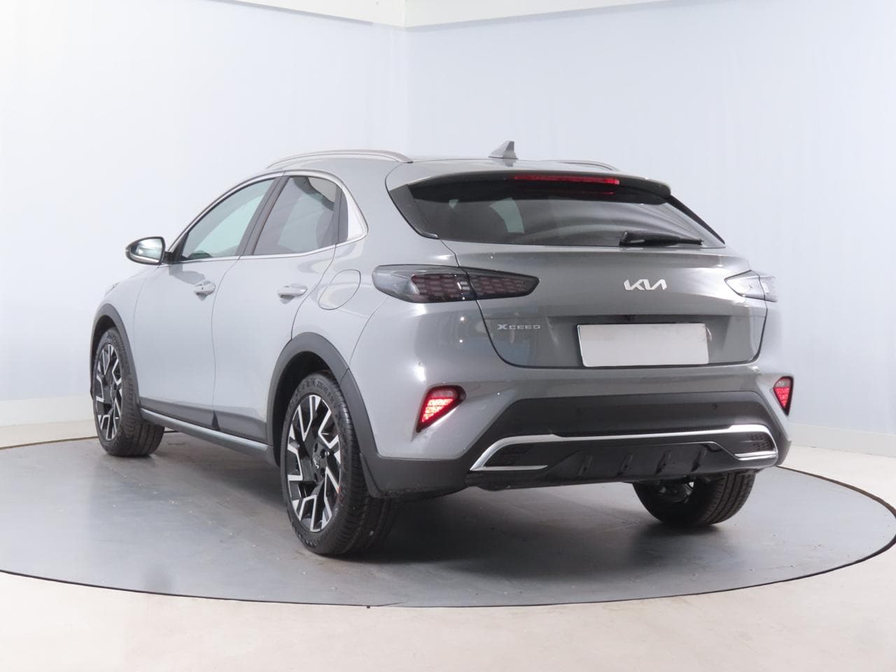 2026 Kia XCEED - 4