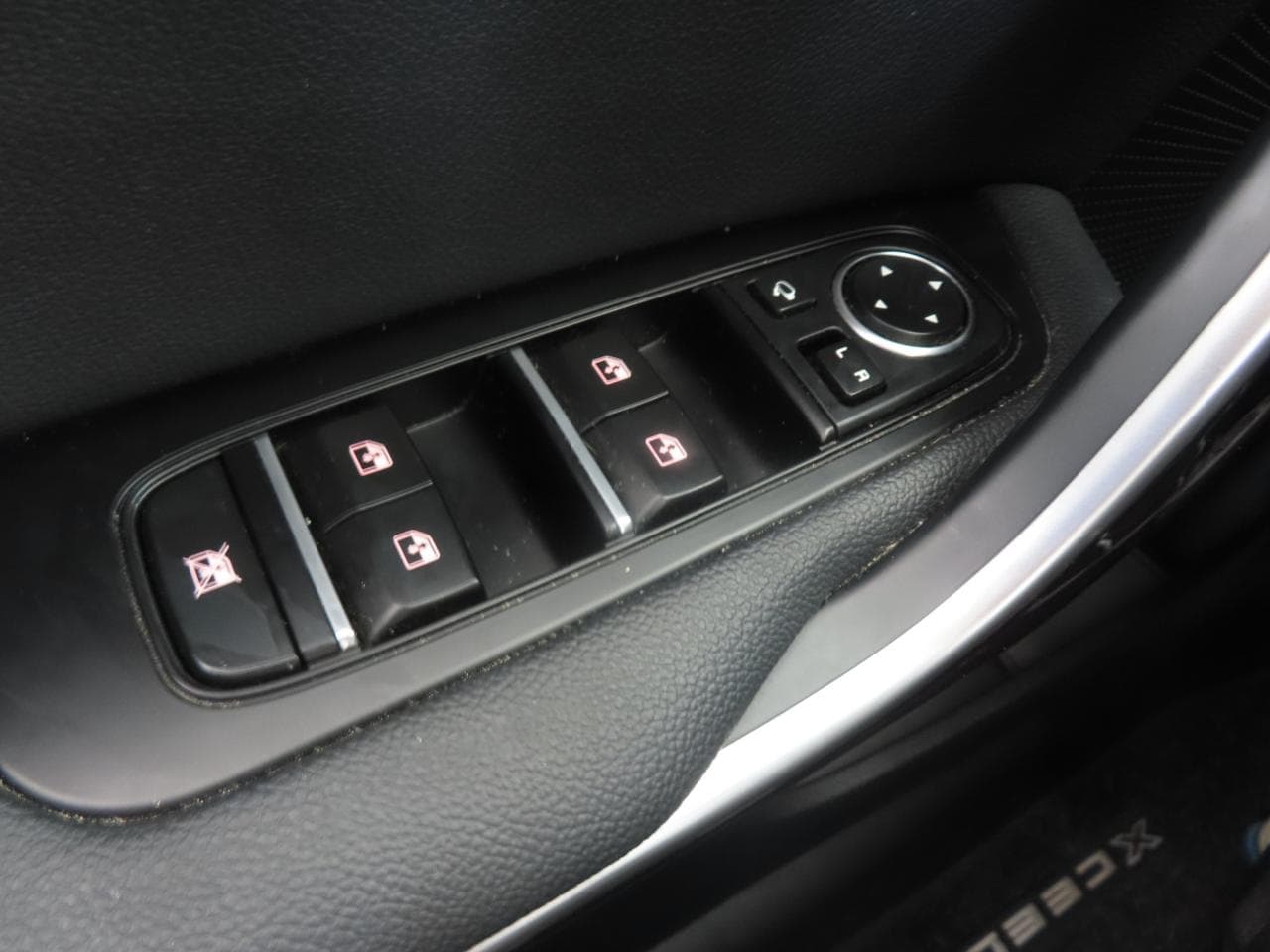 2024 Kia XCEED - 32