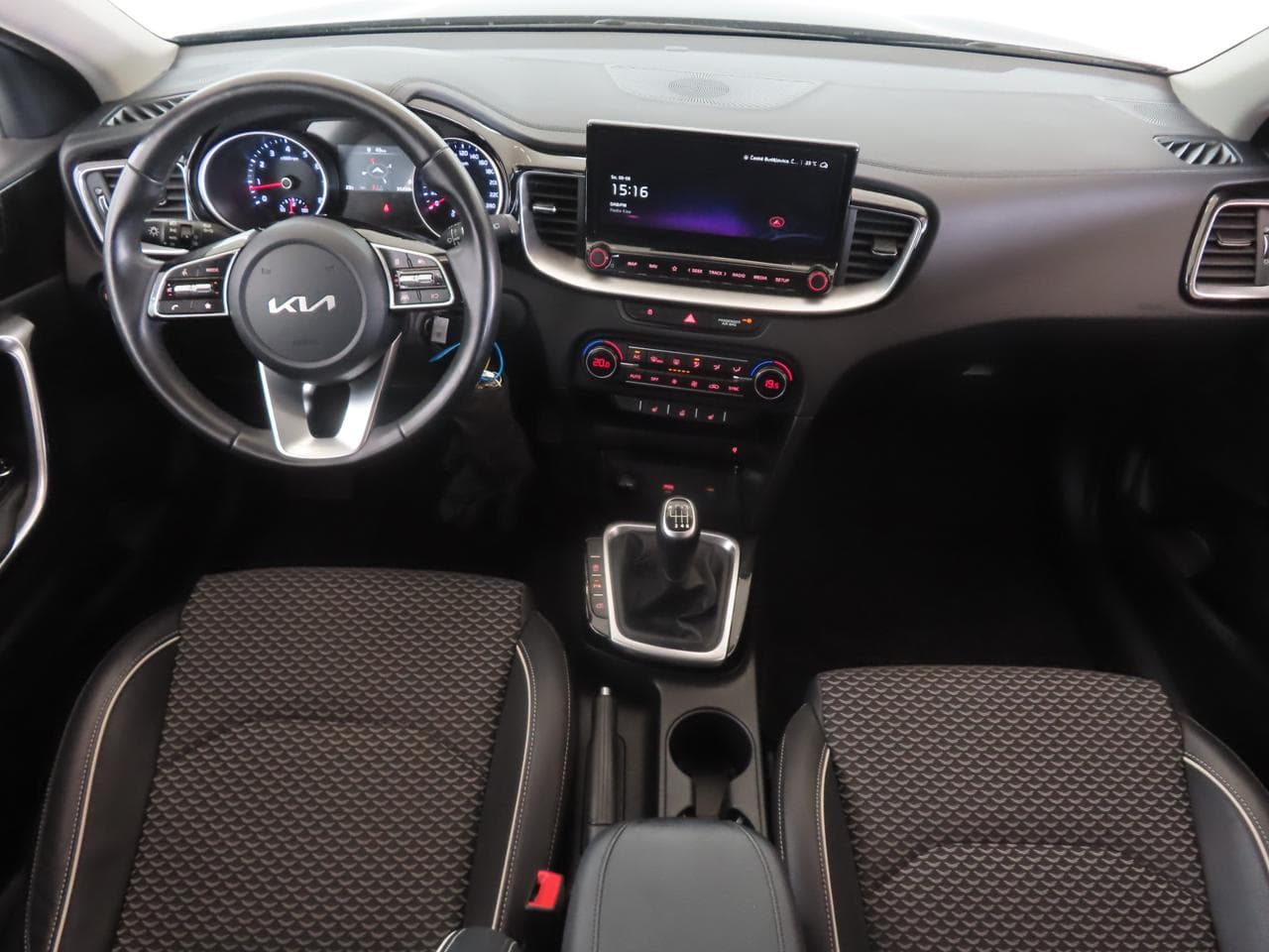 2024 Kia XCEED - 12