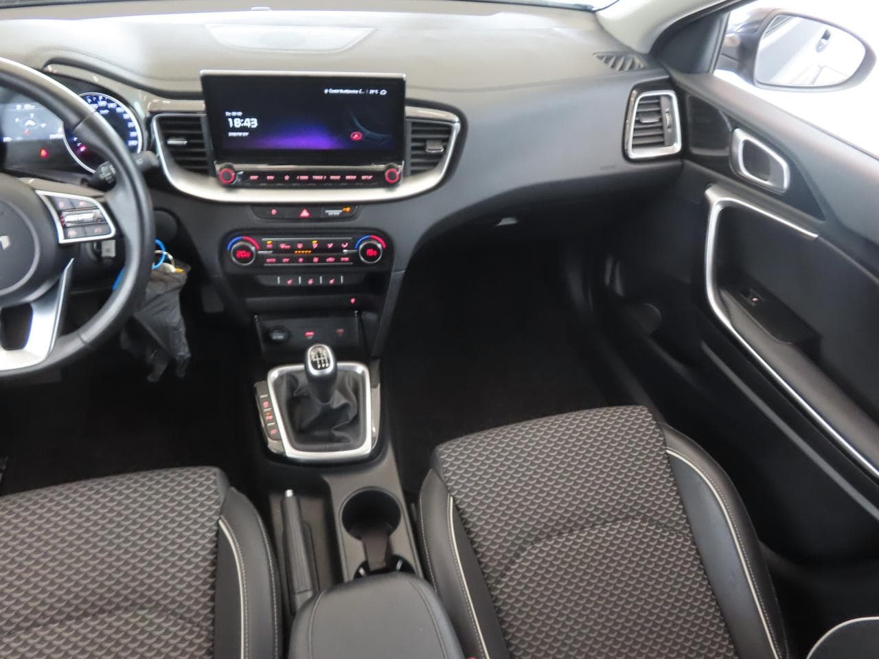 2024 Kia XCEED - 14