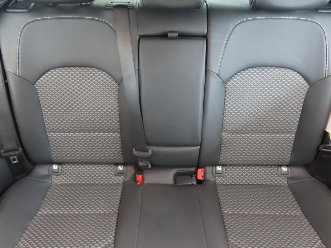 2023 Kia XCEED - 14