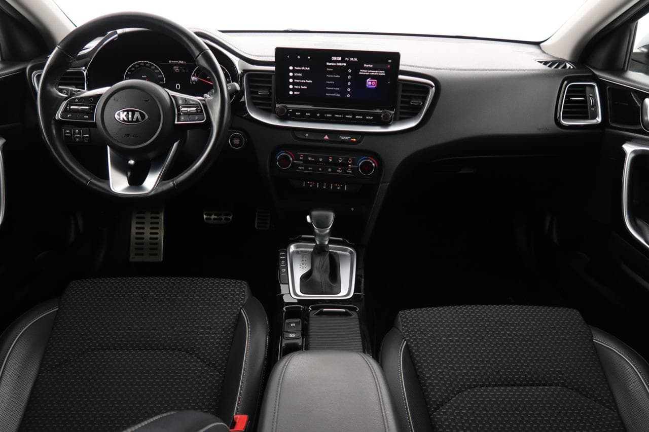 2019 Kia XCEED - 17