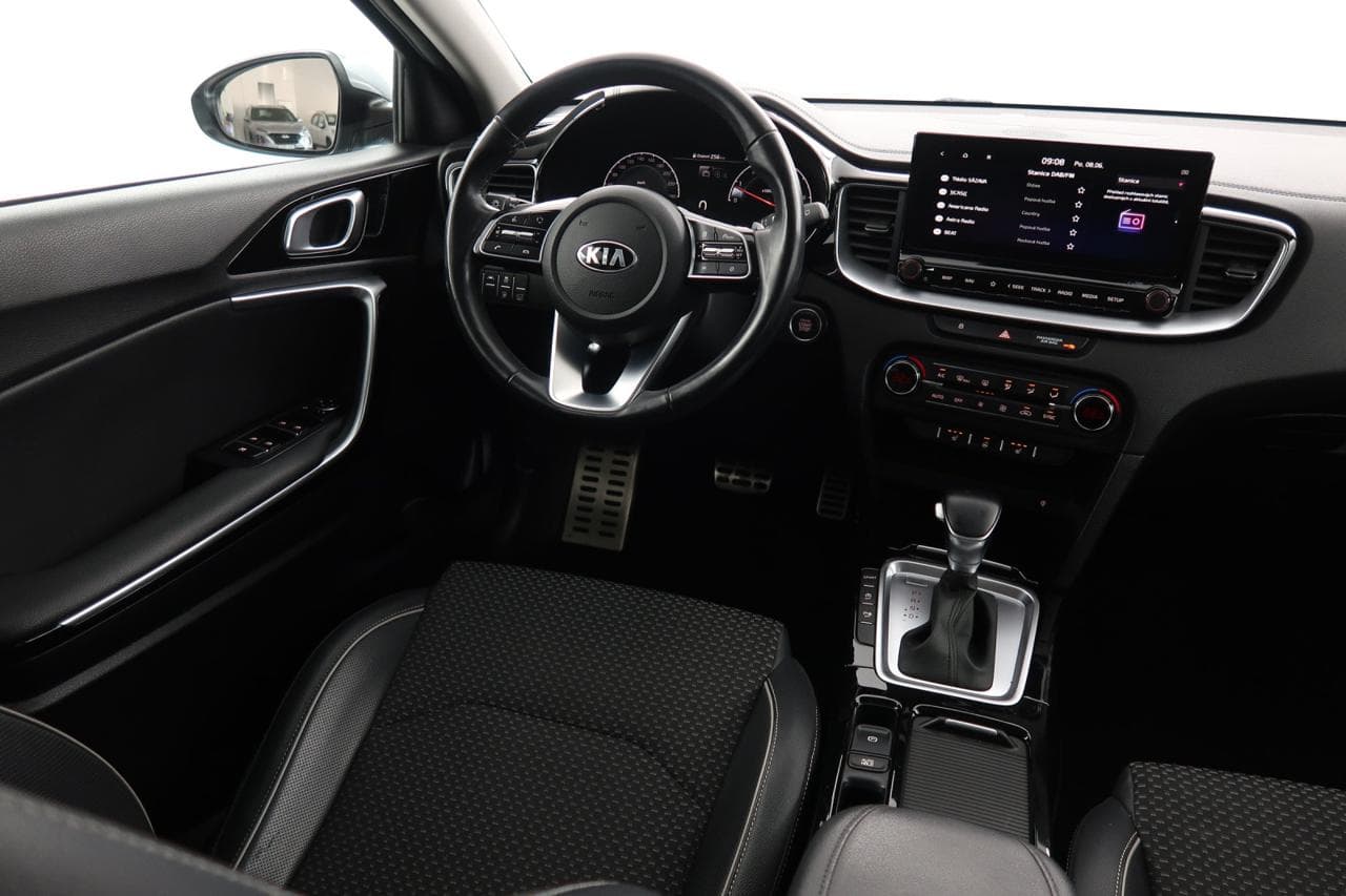 2019 Kia XCEED - 15