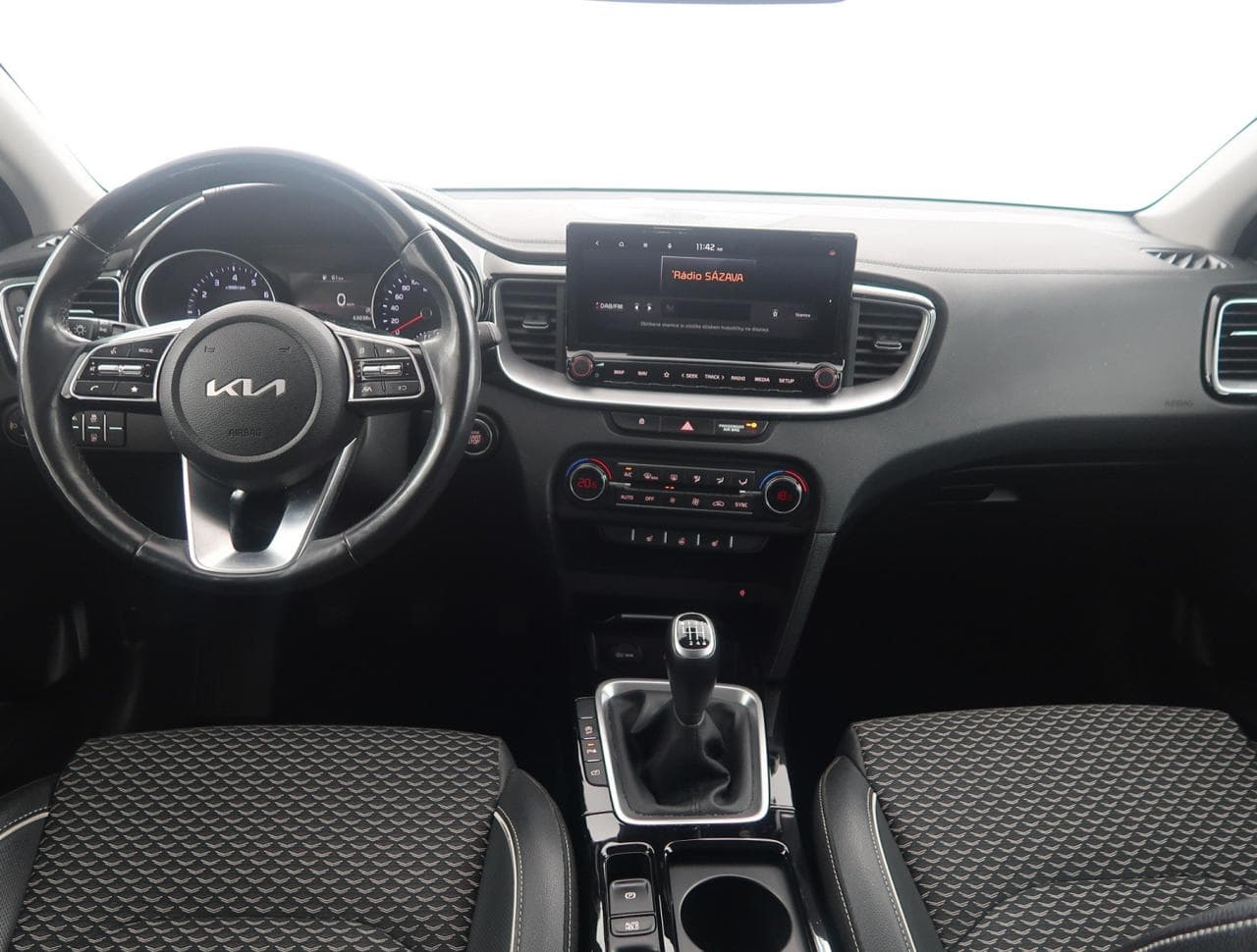 2023 Kia XCEED - 17