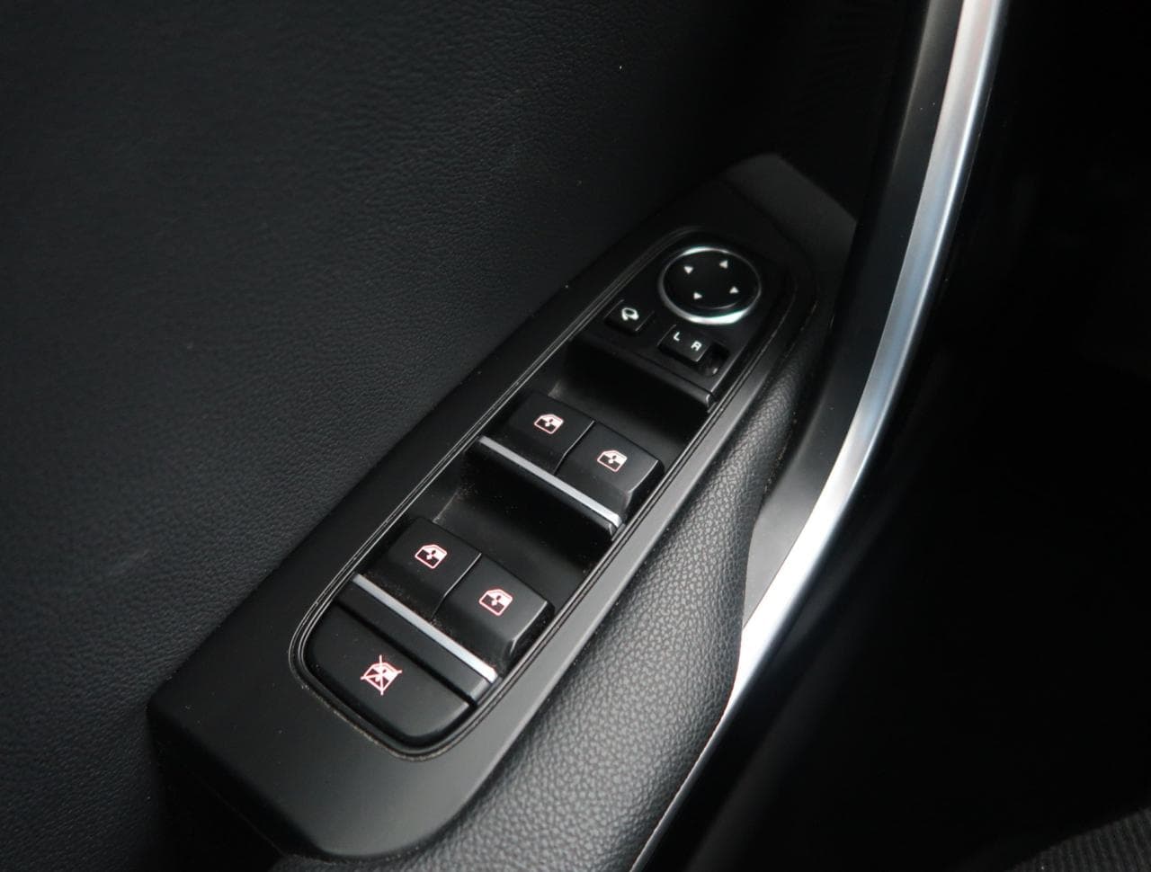 2023 Kia XCEED - 36