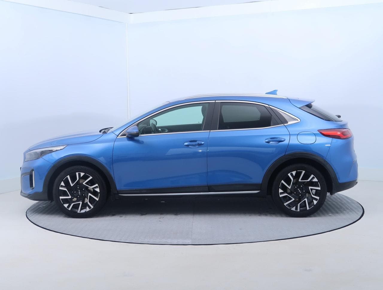 2023 Kia XCEED - 7
