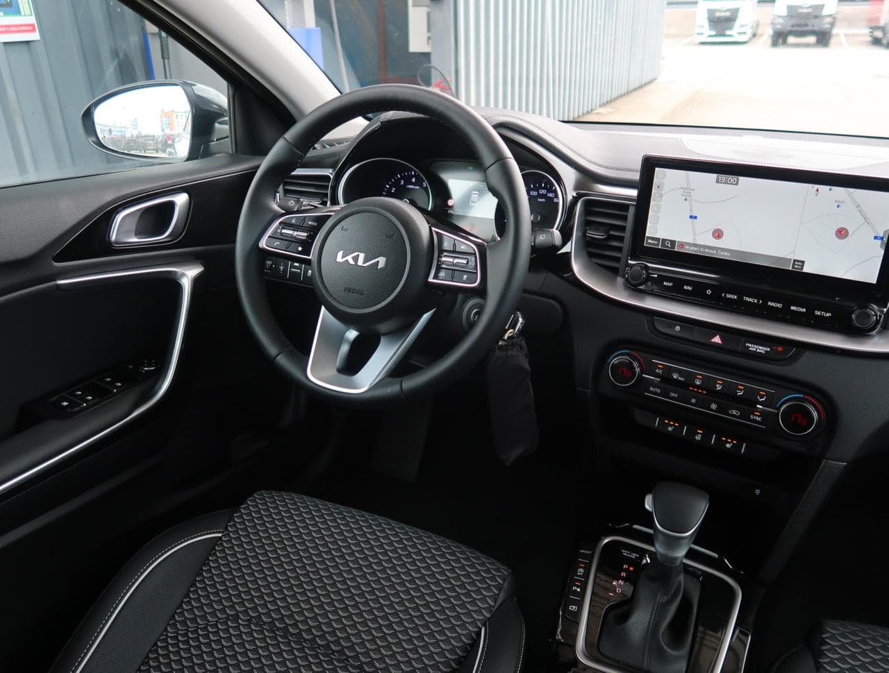 2026 Kia XCEED - 16