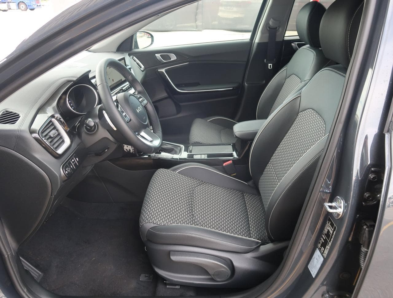 2026 Kia XCEED - 29