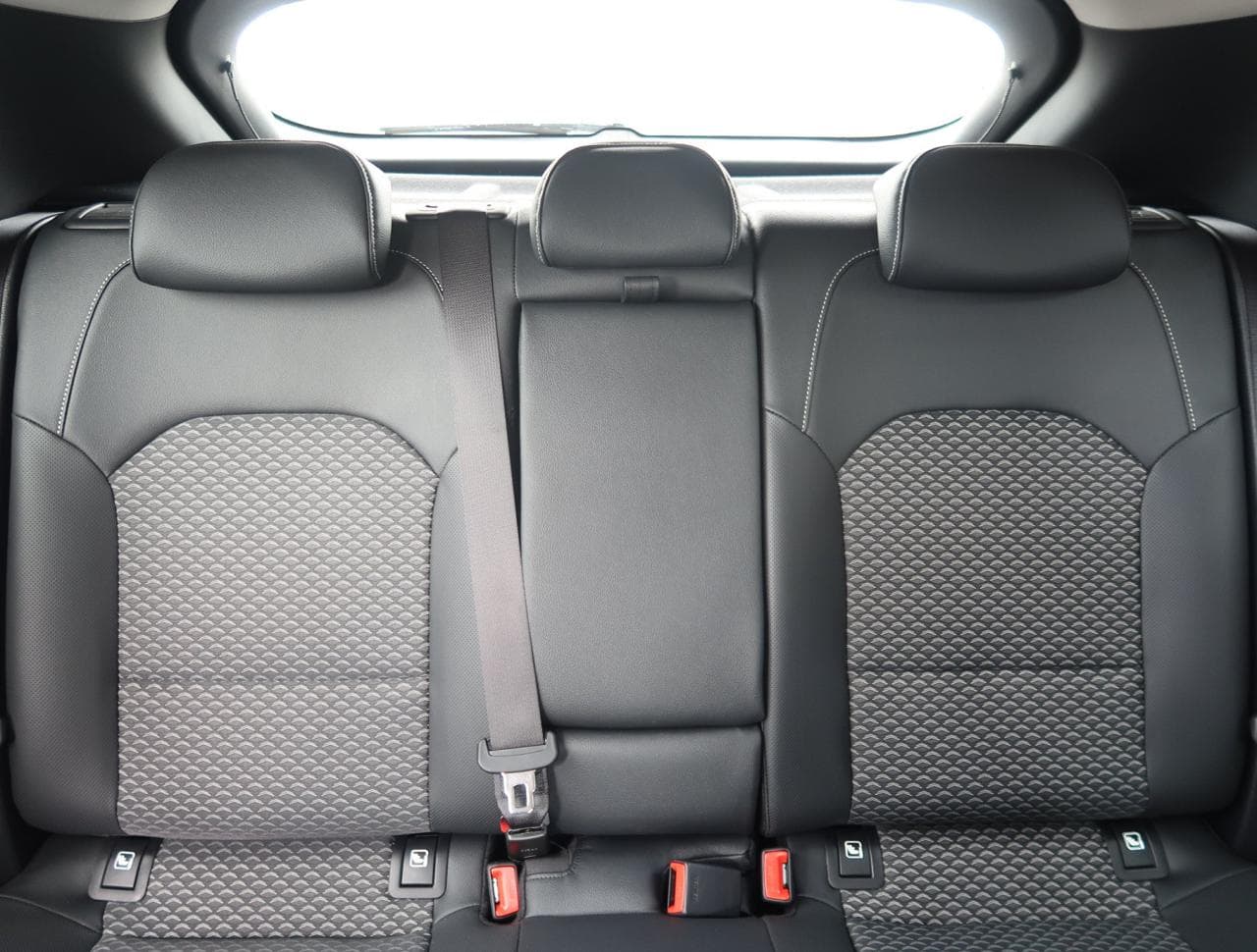 2026 Kia XCEED - 26