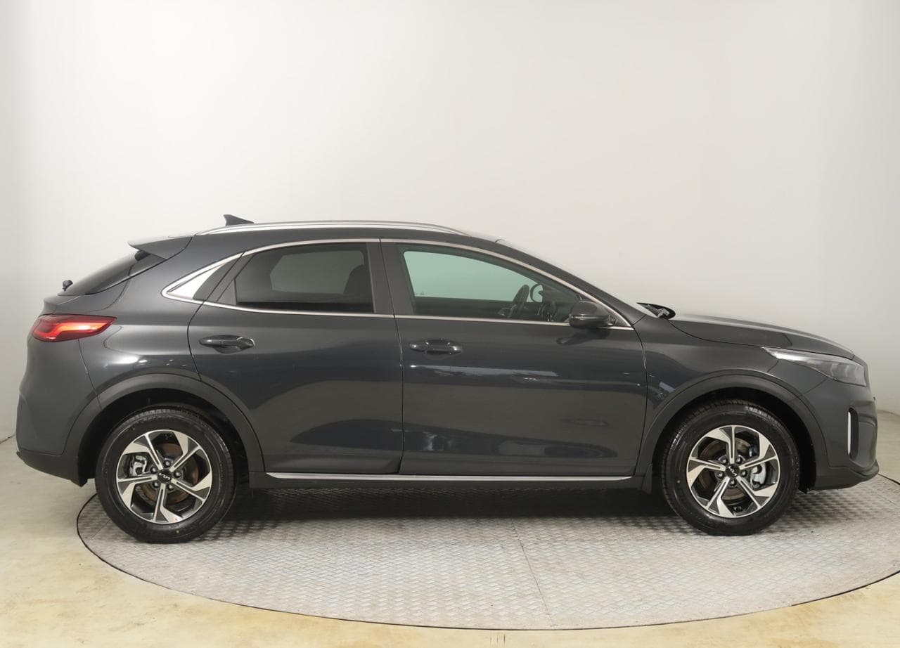 2026 Kia XCEED - 14
