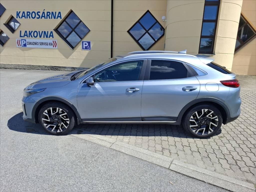 2022 Kia XCEED - 4