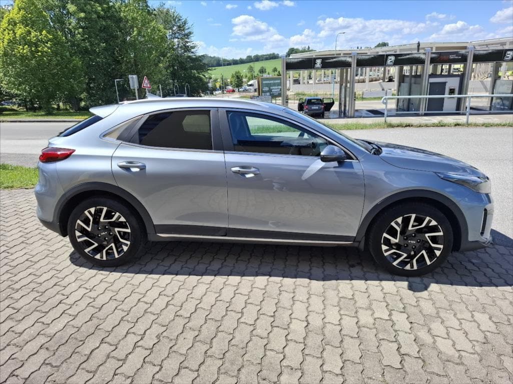 2022 Kia XCEED - 8