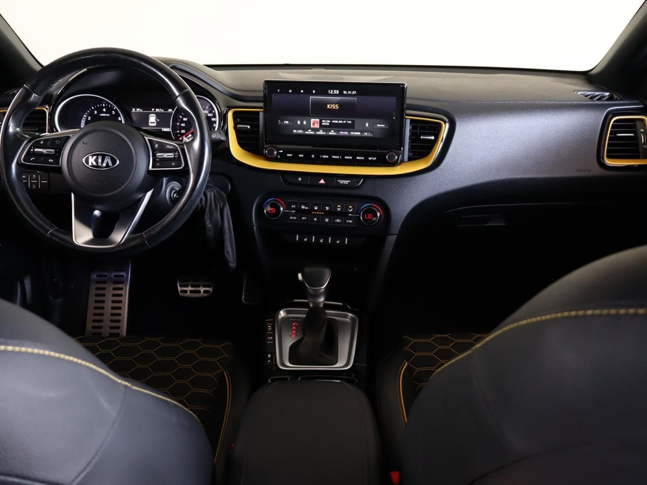 2019 Kia XCEED - 9