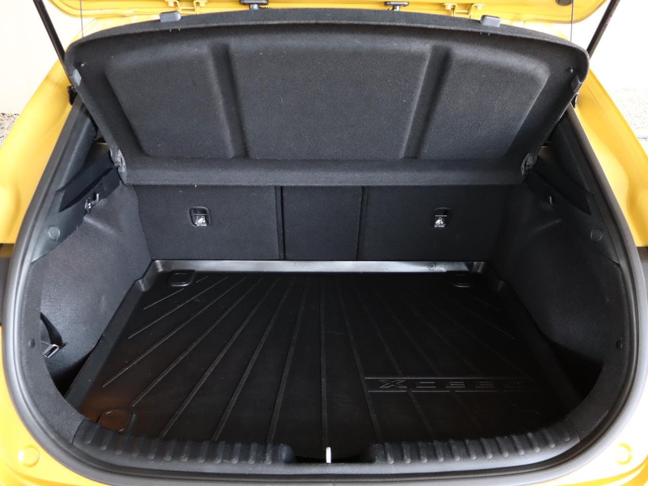 2019 Kia XCEED - 18
