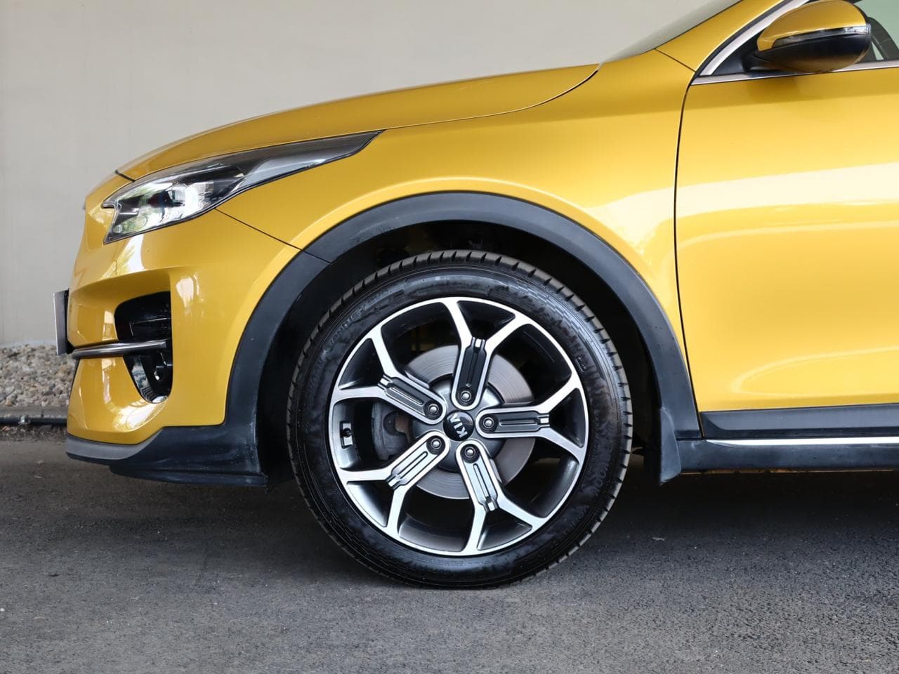 2019 Kia XCEED - 19