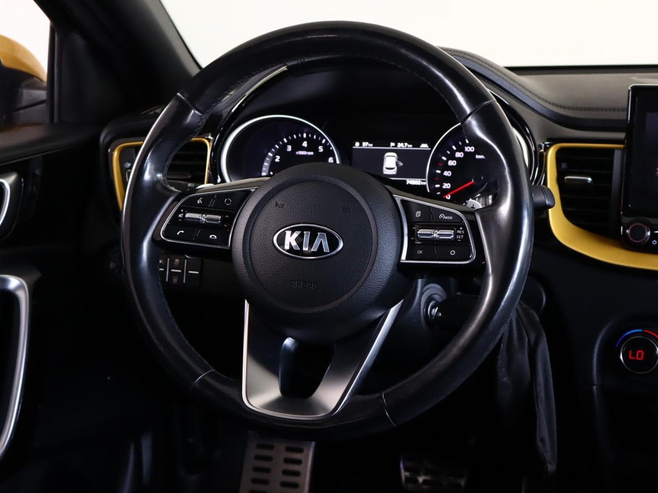 2019 Kia XCEED - 20