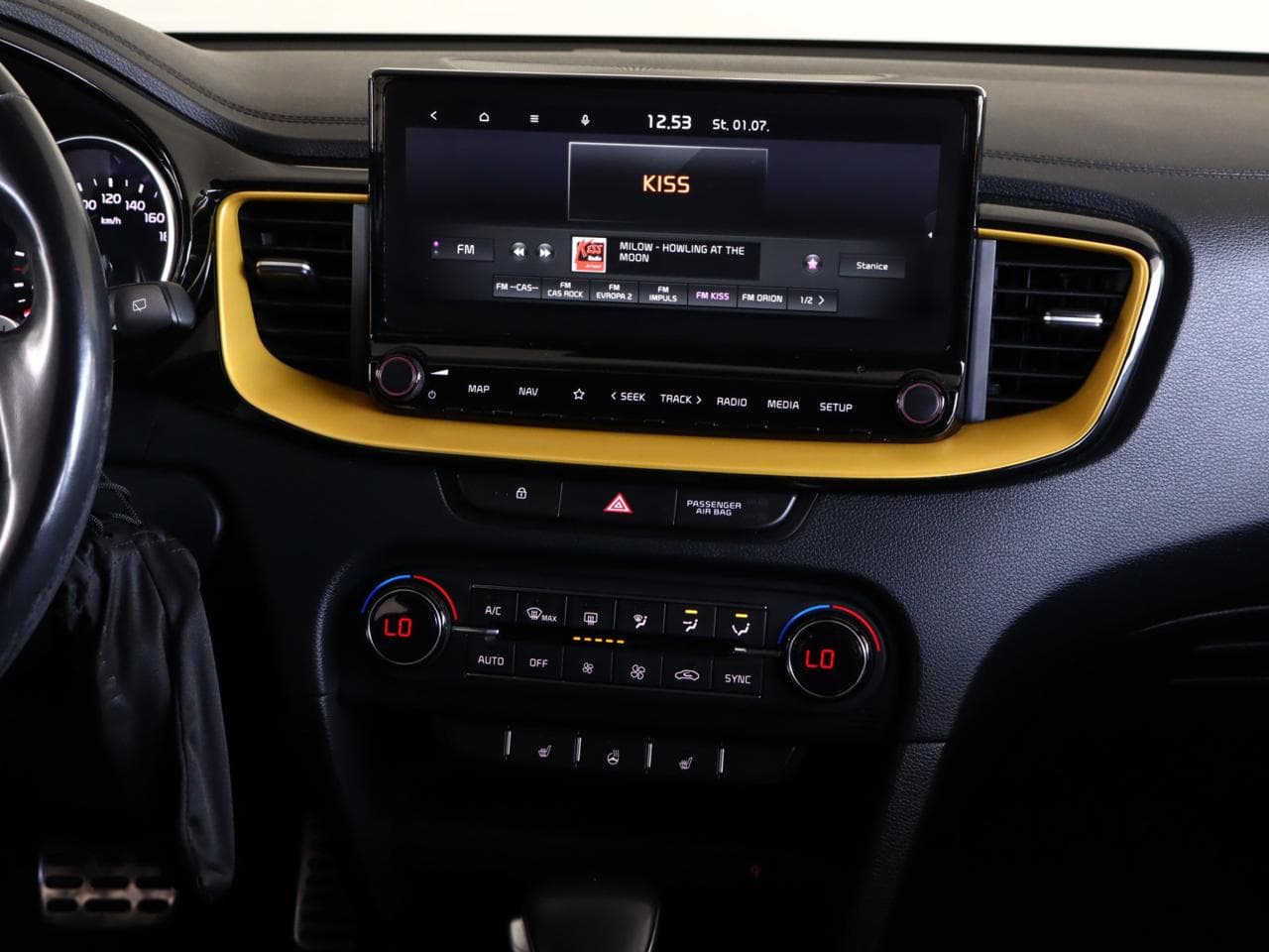 2019 Kia XCEED - 16