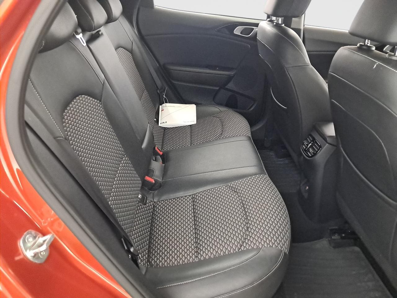 2023 Kia XCEED - 13